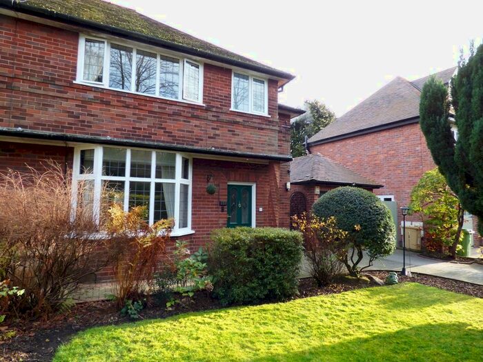 3 Bedroom Semi-Detached House To Rent In New Hall Lane, Heaton, Bolton, BL1