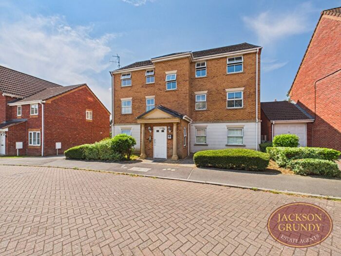 2 Bedroom Flat For Sale In Morning Star Road, Daventry, NN11