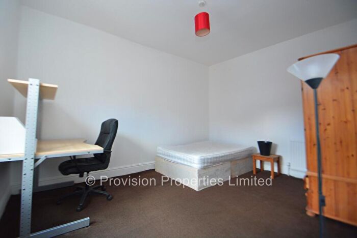 6 Bedroom End Of Terrace House To Rent In Woodsley Road, Hyde Park, Leeds, LS3