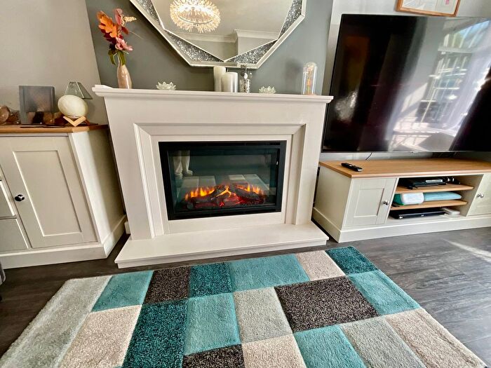 3 Bedroom Detached House For Sale In Ashbury Close, Norton, Runcorn, WA7