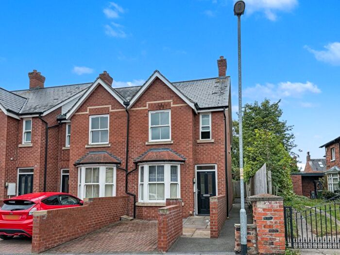 3 Bedroom End Terrace House For Sale In St. Catherines Road, Lincoln, LN5