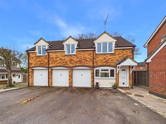 3 Bedroom Detached House For Sale In Oatfield, Quedgeley, Gloucester, Gloucestershire, GL2