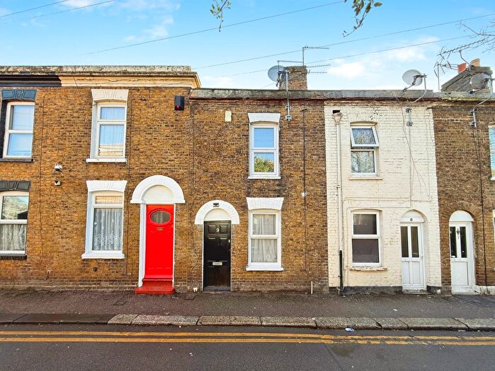 2 Bedroom Terraced House For Sale In Beach Street, Sheerness, ME12