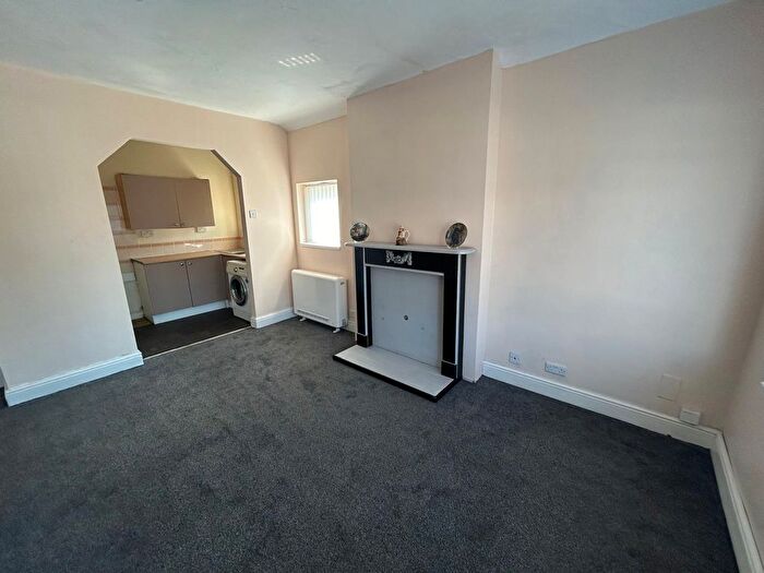 2 Bedroom Flat To Rent In Norman Street, Birkenhead, CH41