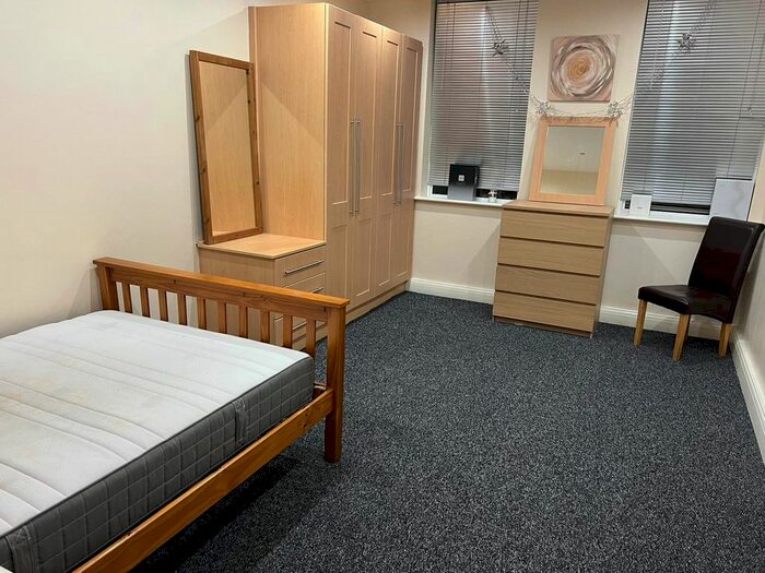 1 Bedroom Flat To Rent In Cranbrook Road, Ilford IG1