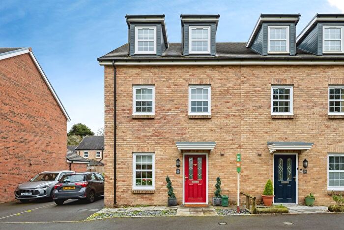 3 Bedroom Semi Detached House For Sale In Mansion Gardens, Penllergaer, Swansea, SA4