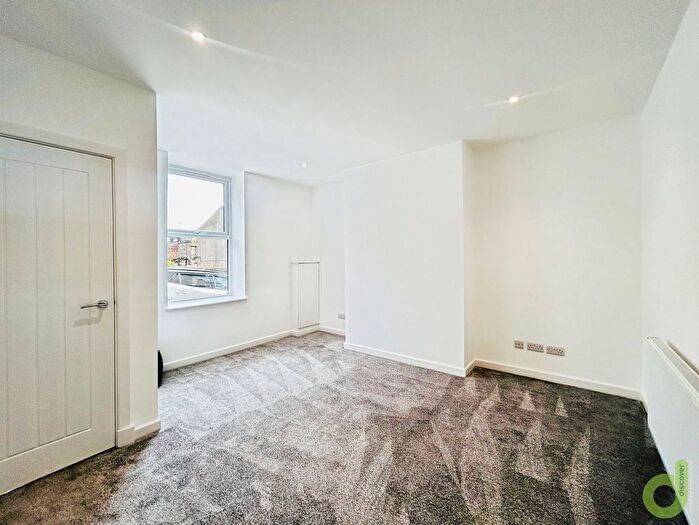 3 Bedroom Terraced House To Rent In Heys Lane, Darwen, BB3