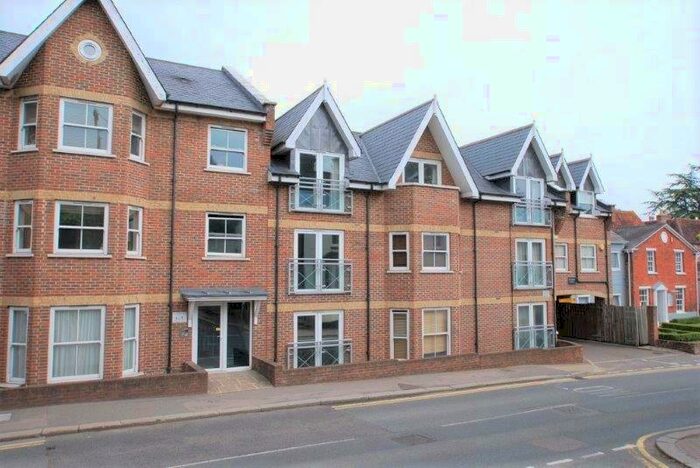 2 Bedroom Apartment To Rent In Watsons Yard, Bishops Stortford, CM23