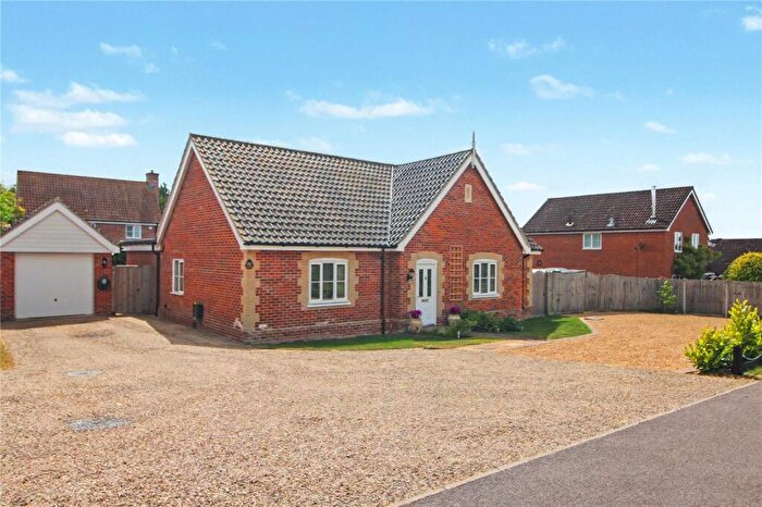 3 Bedroom Bungalow For Sale In Broomefield Road, Stoke Holy Cross, Norwich, Norfolk, NR14