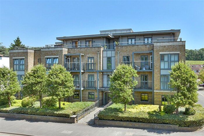 2 Bedroom Flat For Sale In Godstone Road, Caterham, Surrey, CR3