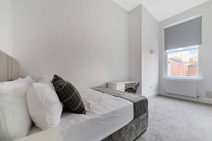 1 Bedroom Flat To Rent In Pelham Crescent, Nottingham, Nottinghamshire, NG7