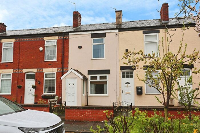 2 Bedroom Terraced House For Sale In Lloyd Street, Heaton Norris, Stockport, SK4