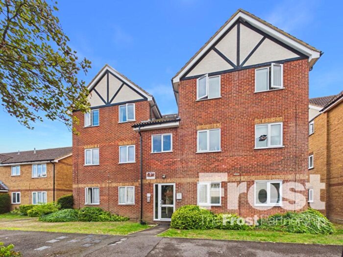 1 Bedroom Apartment To Rent In Bridgewater Court, Langley, Berkshire, SL3