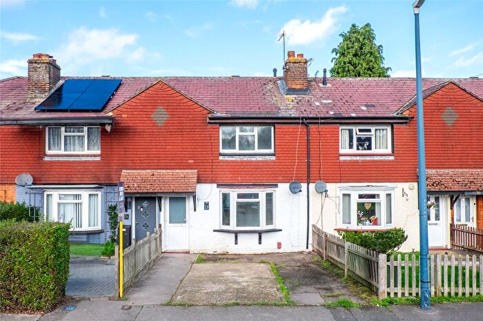 3 Bedroom Terraced House For Sale In Grove Road, Maidstone, Kent, ME15