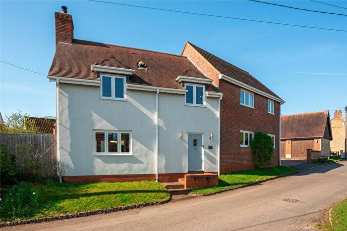 4 Bedroom Detached House For Sale In Back Street, Thornborough, Buckinghamshire, MK18