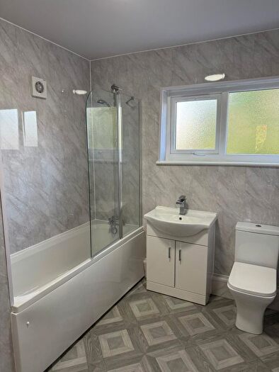 3 Bedroom Semi-Detached House To Rent In Bromford Lane, Birmingham, B24