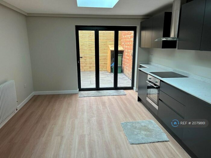 2 Bedroom Terraced House To Rent In Montpellier Retreat, Gloucestershire, GL50