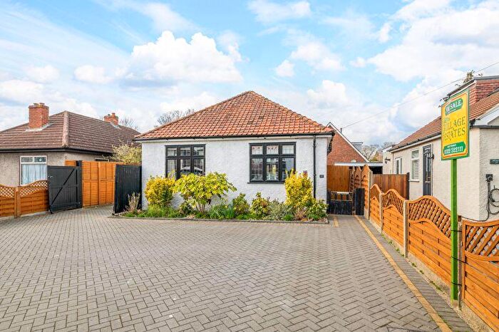 4 Bedroom Detached House For Sale In Arbuthnot Lane, Bexley, DA5