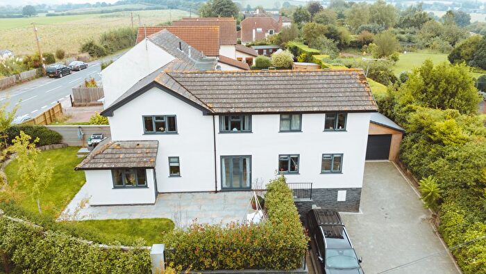 4 Bedroom Detached House For Sale In Rewe, Devon, EX5