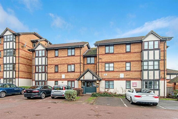 2 Bedroom Flat For Sale In Creighton Road, London, N17