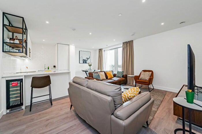 2 Bedroom Flat To Rent In Caldon Boulevard, Wembley, Middlesex, HA0