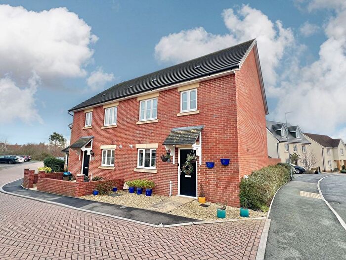 3 Bedroom Semi Detached House For Sale In Derham Close, Creech St. Michael, Taunton, TA3