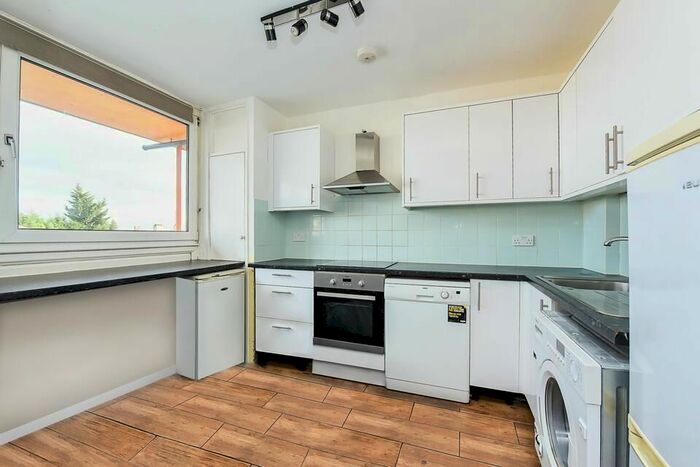 4 Bedroom Flat To Rent In Dallas Road, London, SE26