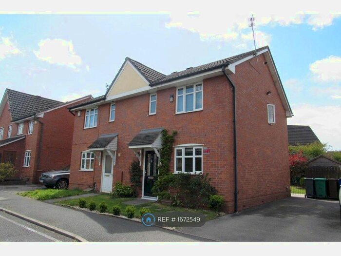 3 Bedroom Semi-Detached House To Rent In Ullswater Road, Wythenshawe, Manchester, M22