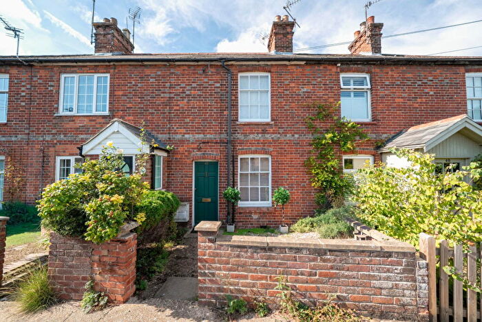 2 Bedroom Terraced House For Sale In Winchester Road, Whitchurch, RG28