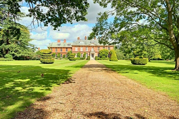 2 Bedroom Apartment To Rent In The Mansion Balls Park, Hertford, Hertfordshire, SG13