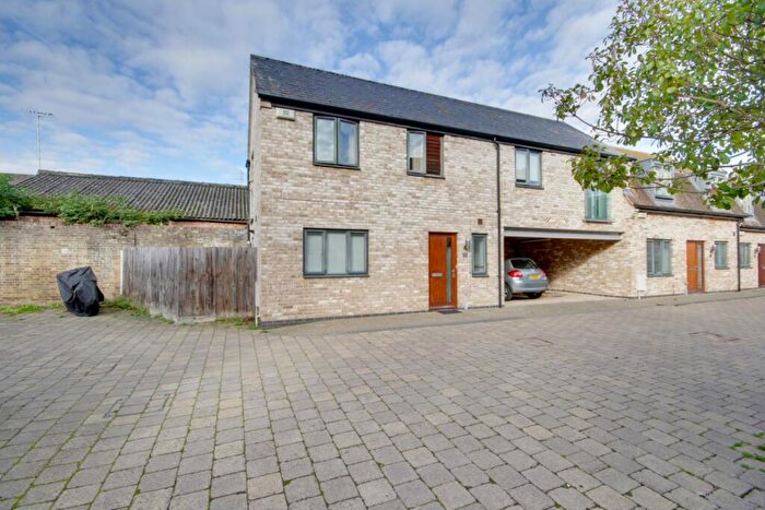 2 Bedroom End Of Terrace House For Sale In Crown Mews, St Ives, Cambs, PE27