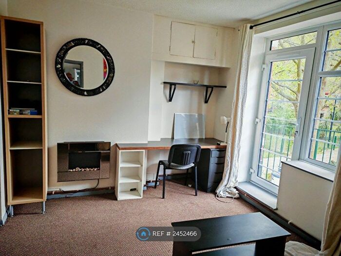 1 Bedroom Flat To Rent In Odessa Street, London, SE16