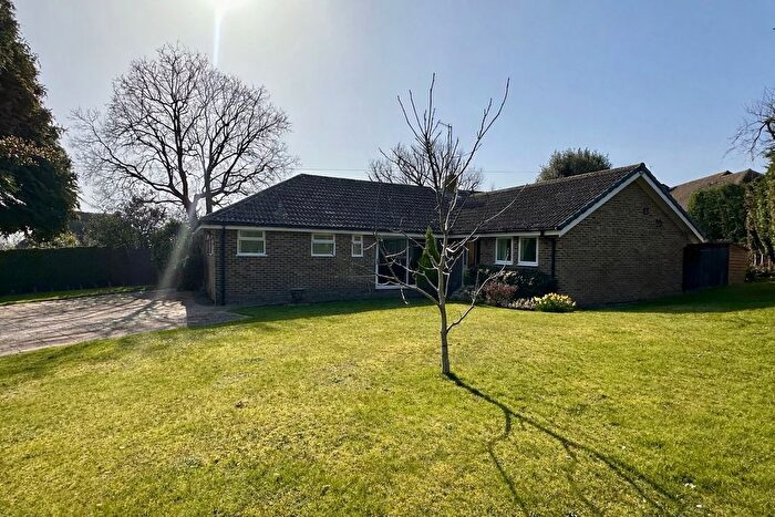 4 Bedroom Bungalow For Sale In Collington Rise, Bexhill-On-Sea, TN39