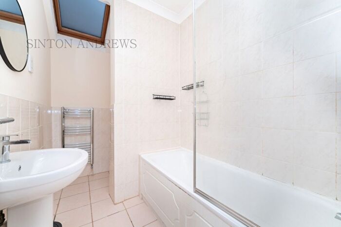 2 Bedroom Flat For Sale In Egerton Gardens, Ealing, W13