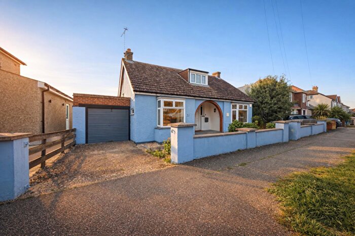 4 Bedroom Chalet For Sale In Ivanhoe Road, Herne Bay, CT6