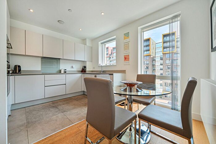 1 Bedroom Flat For Sale In Billinghurst Way, Greenwich Peninsula, SE10