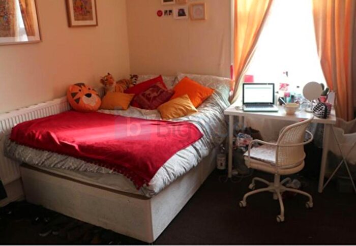 7 Bedroom House To Rent In Brudenell Road, Leeds, LS6