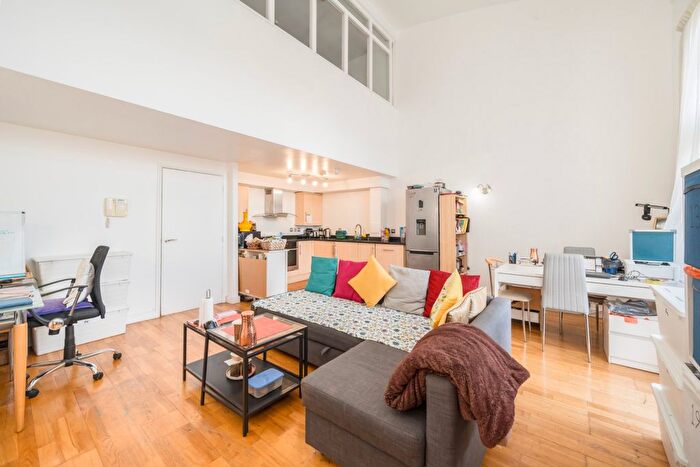 2 Bedroom Flat For Sale In Calderwood Street, London, SE18