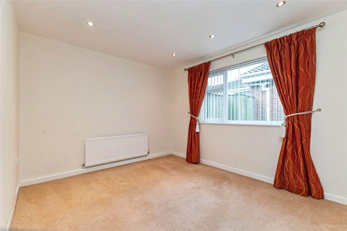 2 Bedroom Bungalow For Sale In Dentdale Close, Yarm, Durham, TS15
