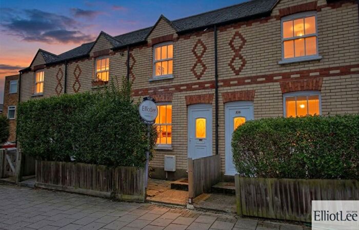 2 Bedroom Terraced House To Rent In Sudbury Court Road, Harrow, HA1