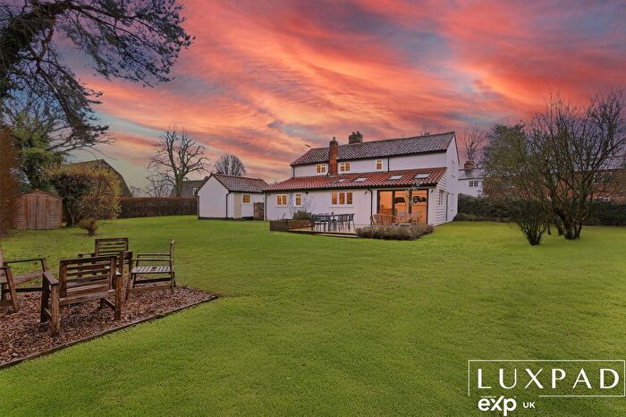 4 Bedroom Detached House For Sale In Cow Parsley Cottage, Bures Green, CO8