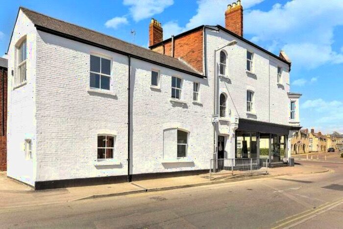2 Bedroom Apartment To Rent In Faringdon House, Faringdon Road, Swindon, Wiltshire, SN1