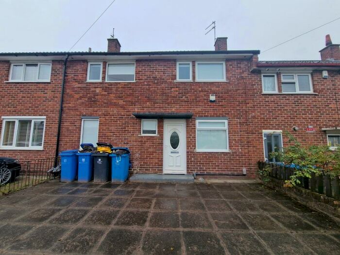 3 Bedroom Terraced House For Sale In Watts Close, Liverpool, L33