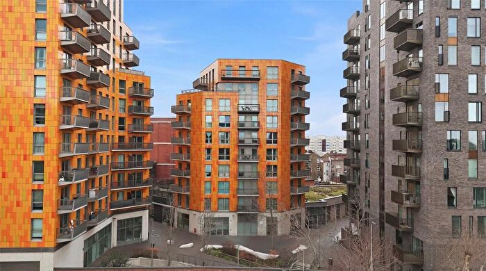 2 Bedroom Flat For Sale In Bywell Place, Newham, London, E16