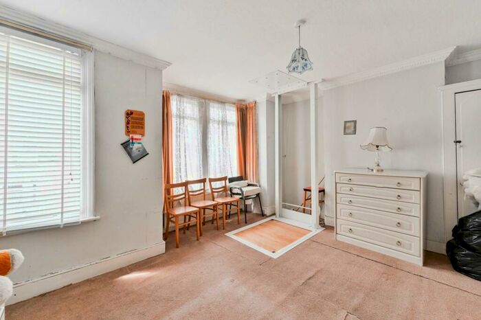 3 Bedroom Terraced House For Sale In Shernhall Street, Walthamstow, London, E17