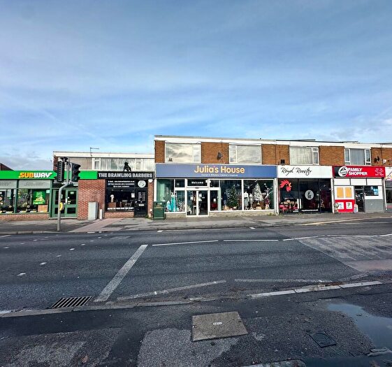 5 Bedroom Flat To Rent In Wallisdown Road, Bournemouth, BH11