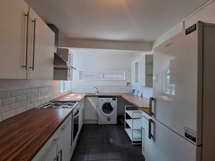 1 Bedroom Maisonette To Rent In Sturrock Close, Tottenham, N15
