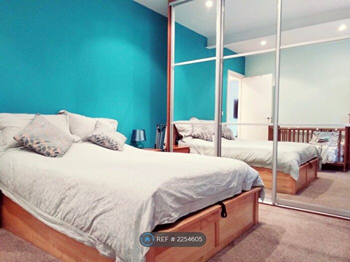 2 Bedroom Flat To Rent In Hallings Wharf Studios, London, E15