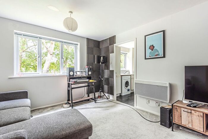 Studio To Rent In Grinstead Road, Inwen Court Grinstead Road, SE8