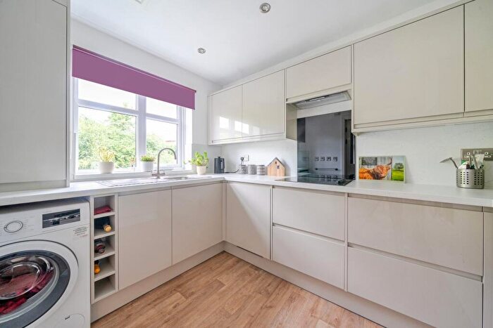 1 Bedroom Retirement Property For Sale In Aigburth Vale, Liverpool, L17